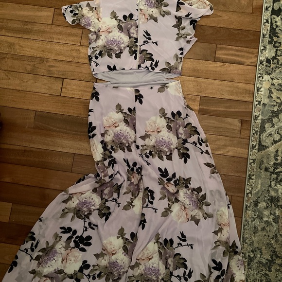 Evening dress new with tags! With back and side cutout and a slit in the front. - Picture 4 of 9